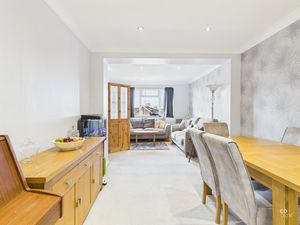 Photo 27- click for photo gallery